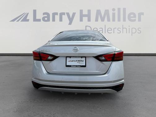 Brilliant Silver Metallic 2021 Nissan Altima 2.5 S