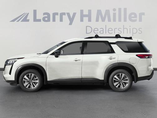 Everest White P 2026 Nissan Pathfinder SL