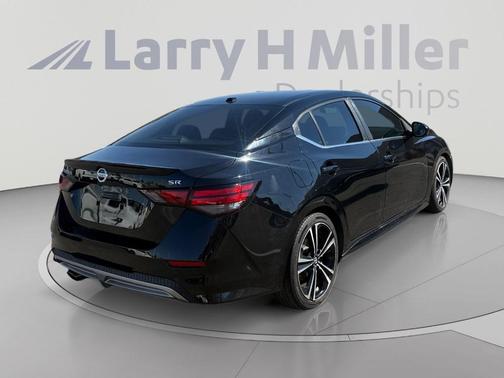 Black 2020 Nissan Sentra SR