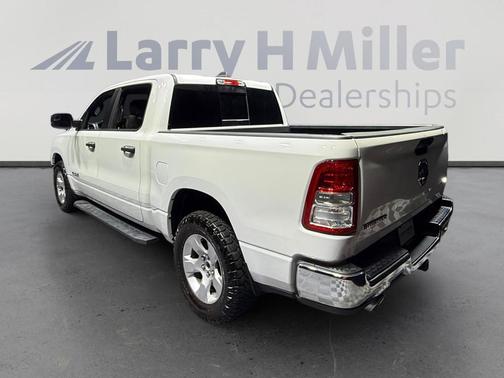 Bright White Clearcoat 2023 RAM 1500 Big Horn
