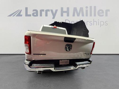 Bright White Clearcoat 2023 RAM 1500 Big Horn