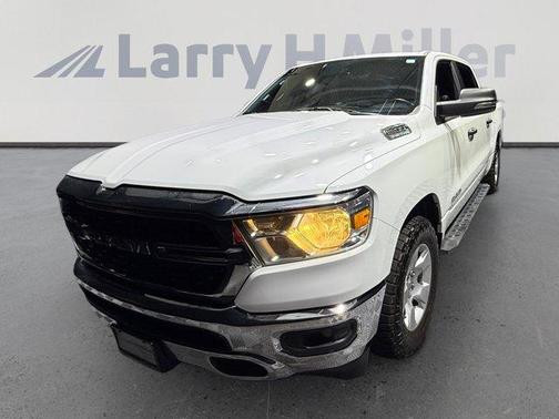 Bright White Clearcoat 2023 RAM 1500 Big Horn