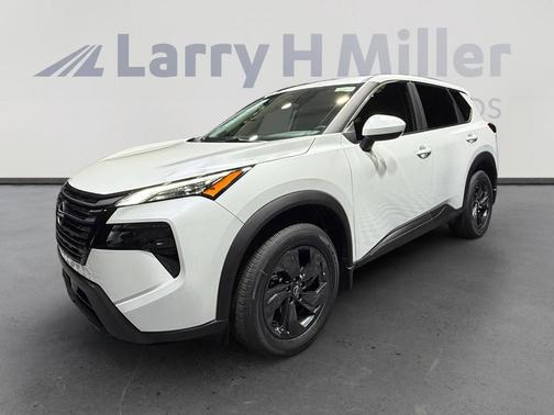 Everest White P 2026 Nissan Rogue SV