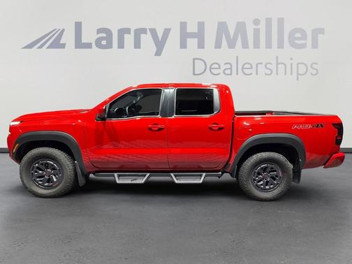 Red Alert 2025 Nissan Frontier PRO-4X