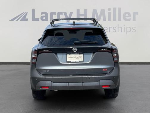 Gun Metallic 2026 Nissan Kicks SR