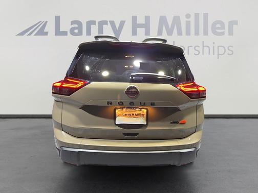 2025 Nissan Rogue Rock Creek