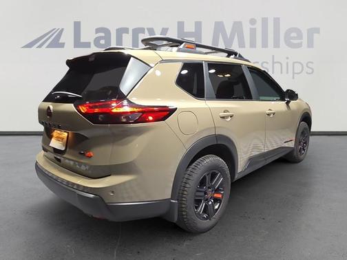 2025 Nissan Rogue Rock Creek