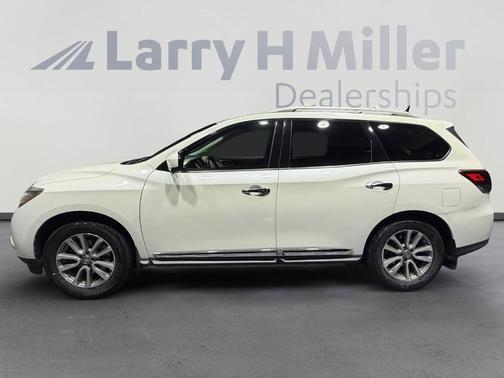 2016 Nissan Pathfinder SL