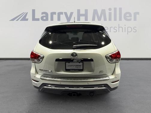 2016 Nissan Pathfinder SL