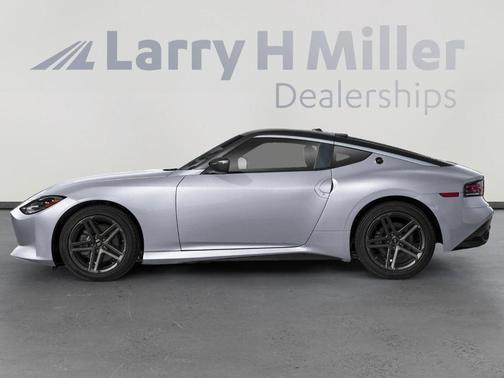 Boulder Gray Pearl / Super Black 2026 Nissan Z Sport