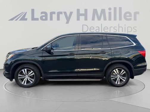 Black Forest Pearl 2018 Honda Pilot EX