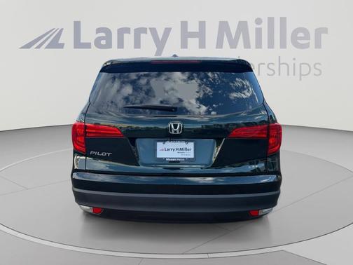 Black Forest Pearl 2018 Honda Pilot EX