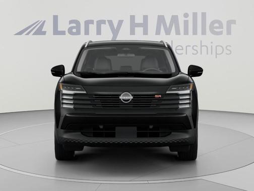 Super Black 2027 Nissan Kicks SR