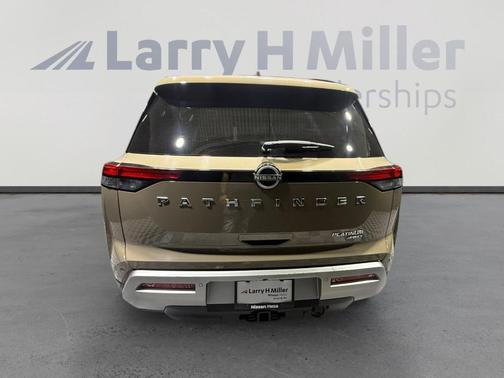 Baja Storm 2024 Nissan Pathfinder Platinum