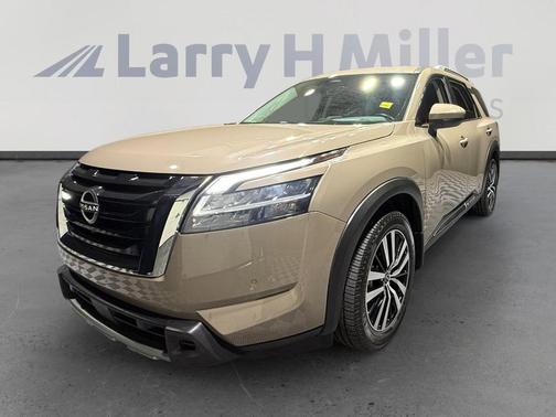 Baja Storm 2024 Nissan Pathfinder Platinum