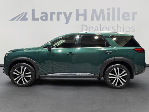 2023 Nissan Pathfinder Platinum