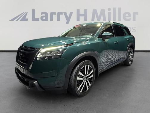 2023 Nissan Pathfinder Platinum