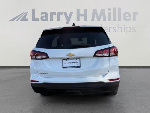 Summit White 2022 Chevrolet Equinox LS