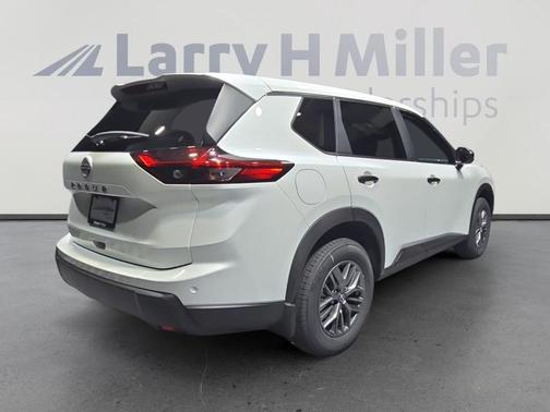 2025 Nissan Rogue S