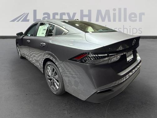 Gun Metallic 2026 Nissan Sentra SL