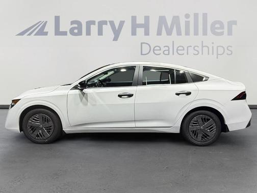 Cloud White 2026 Nissan Sentra S