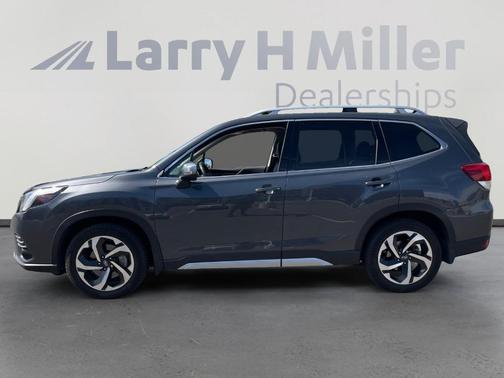 Magnetite Gray Metallic 2022 Subaru Forester Touring