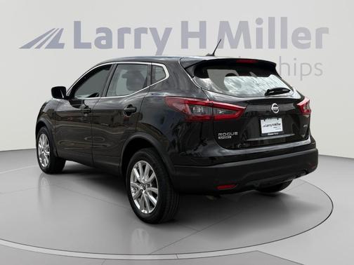 Magnetic Black Pearl 2021 Nissan Rogue Sport S