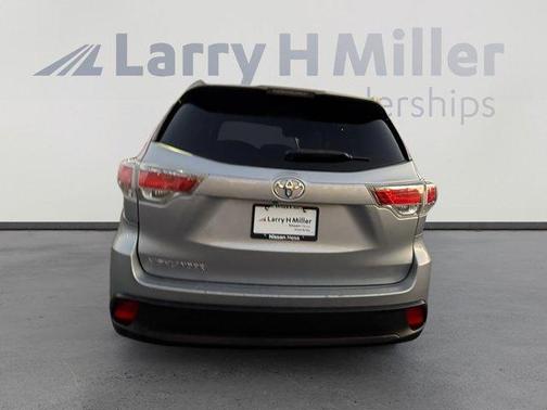 2016 Toyota Highlander LE