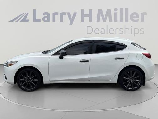 Snowflake White Pearl Metallic 2018 Mazda Mazda3 Touring