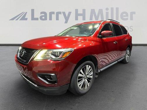 2019 Nissan Pathfinder SV
