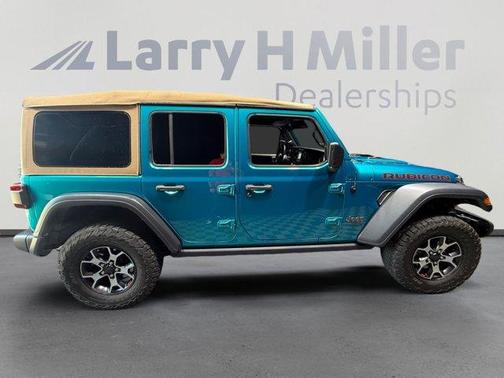 Bikini Pearlcoat 2019 Jeep Wrangler Unlimited Rubicon