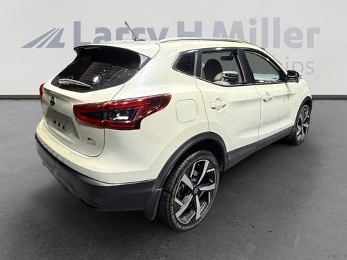 2021 Nissan Rogue Sport SL