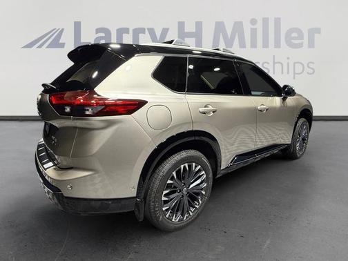 2t Chpn Blk Roo 2026 Nissan Rogue Platinum