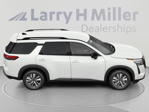 Everest White P 2026 Nissan Pathfinder SL