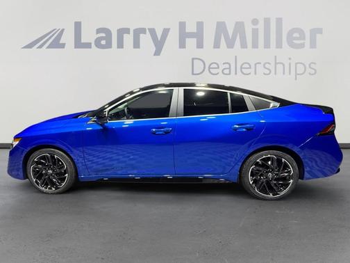 2t Blu Blk Roof 2026 Nissan Sentra SR