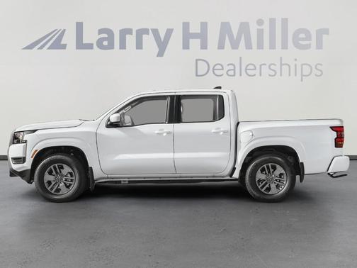 Glacier White 2026 Nissan Frontier SV