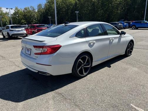 2022 Honda Accord Sport SE