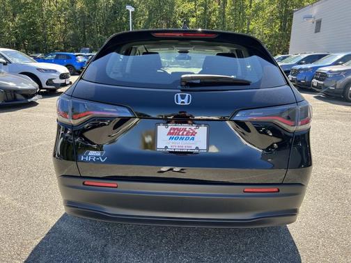 2025 Honda HR-V LX