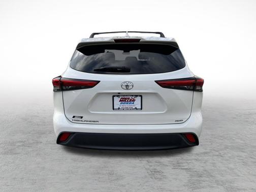 2020 Toyota Highlander L