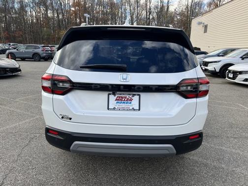 2023 Honda Pilot EX-L 8 Passenger