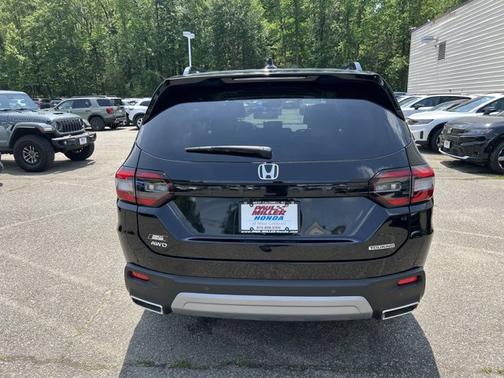 2025 Honda Pilot Touring