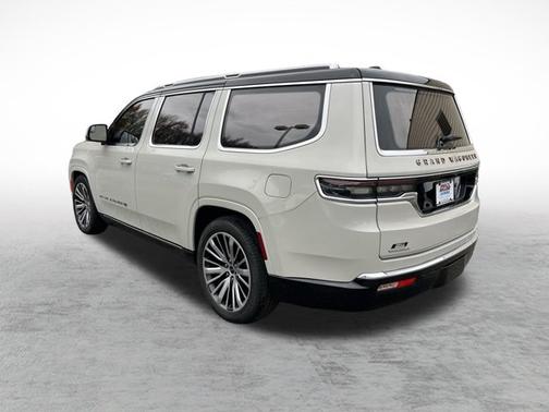2022 Jeep Grand Wagoneer Series III