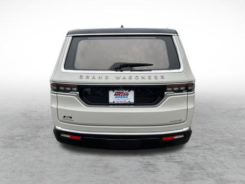 2022 Jeep Grand Wagoneer Series III