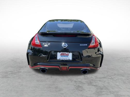 2017 Nissan 370Z NISMO