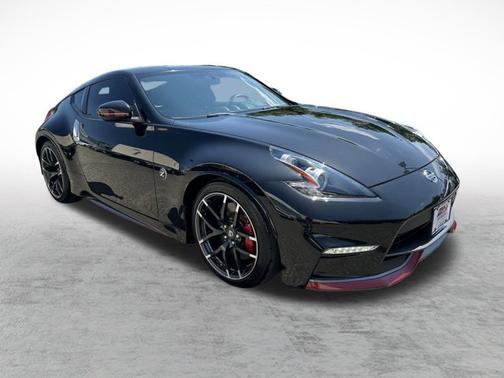 2017 Nissan 370Z NISMO