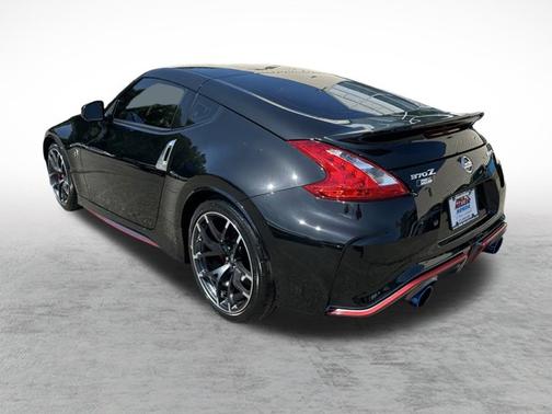 2017 Nissan 370Z NISMO