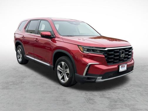 Radiant Red Metallic Ii 2024 Honda Pilot