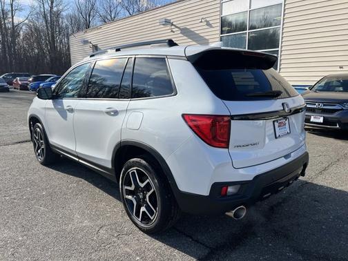 2022 Honda Passport Elite
