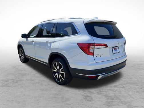2022 Honda Pilot Touring 7-Passenger