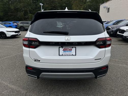 2024 Honda Pilot Touring